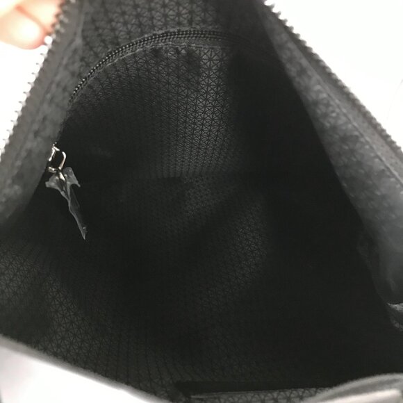 NWT BAO BAO ISSEY MIYAKE FLAT PACK Backpacks Black - Picture 10 of 12